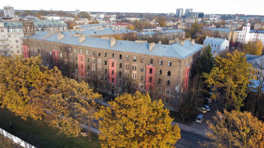 Drone shot of Eksporta 10 building